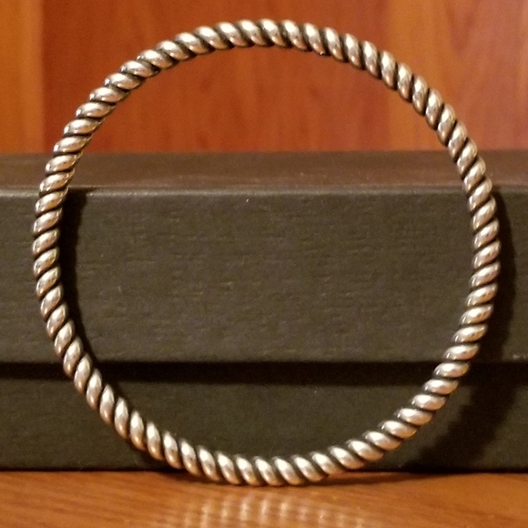 Rare Silpada Sterling Silver Twisted Bangle Bracelet - Picture 8 of 14